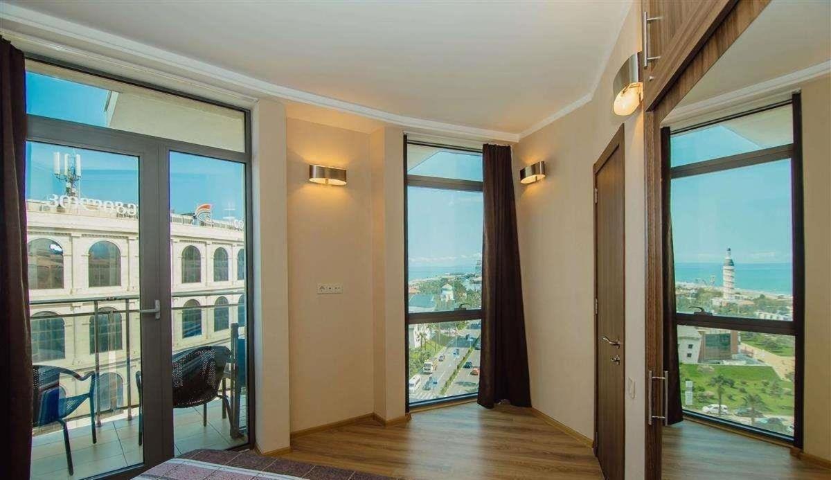 Luxury Apartments Batumi Exterior photo